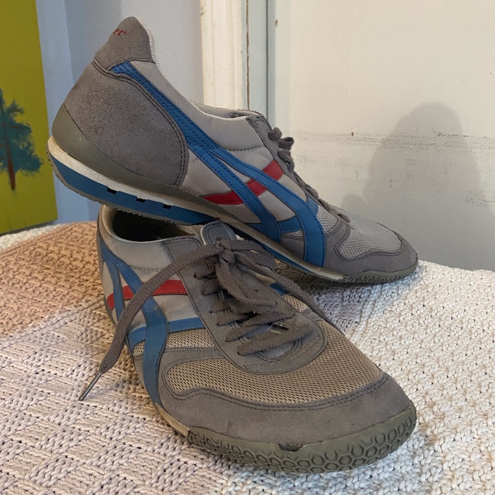 Men’s shoes